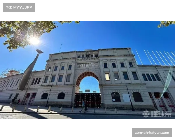 巴萨官宣对阵赫罗纳比赛因球场未完工继续在蒙特惠奇主场举行